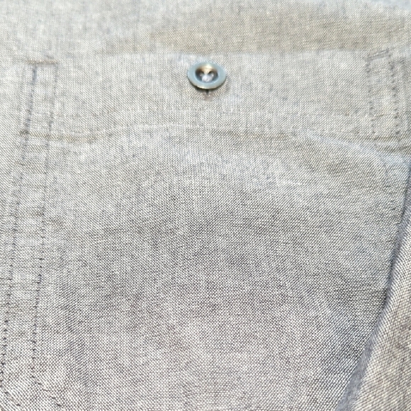 Wrangler Men's Charcoal Button-Down Shirt - Picture 5 of 12